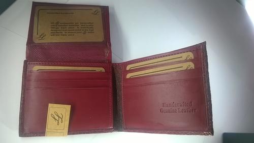 HANDCRAFTED GENUINE LEATHER WALLET